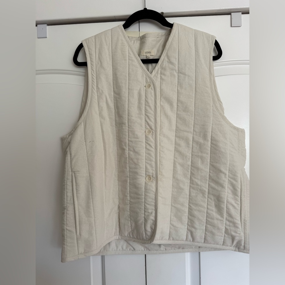 OZMA Quilted Vest Regen Silk Noil in Natural - Picture 3 of 8